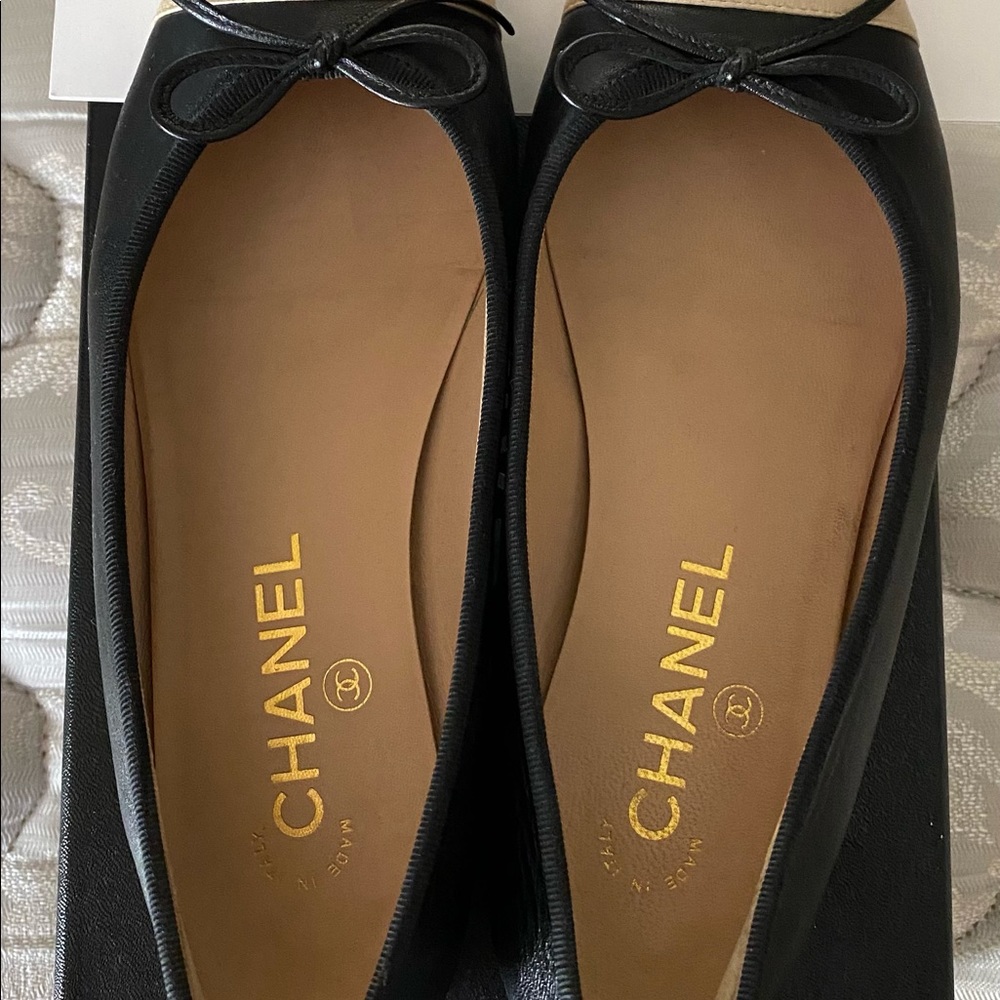 Worn 💯authentic Chanel Ballerina - Picture 3 of 5